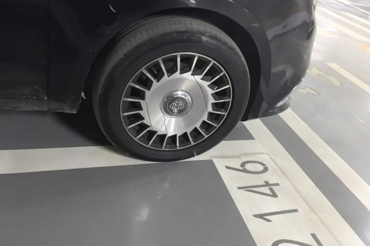 Used Mercedes-Benz V-Class 2018 V 260 Avantgarde Edition China V Right Front Wheel Hub