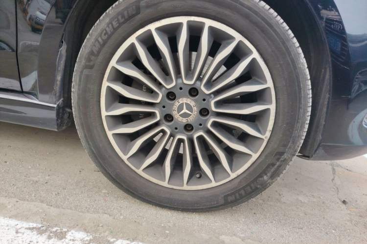 Used Mercedes-Benz V-Class 2018 V 260 L Prestige Extended Version China VI Right Front Wheel Hub