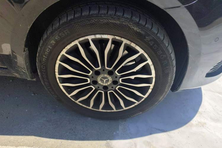 Used Mercedes-Benz V-Class 2018 V 260 L Prestige Extended Version China VI Right Front Wheel Hub