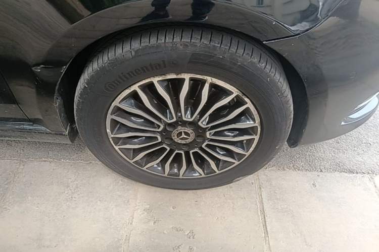 Used Mercedes-Benz V-Class 2018 V 260 L Prestige Extended Version China V Right Front Wheel Hub