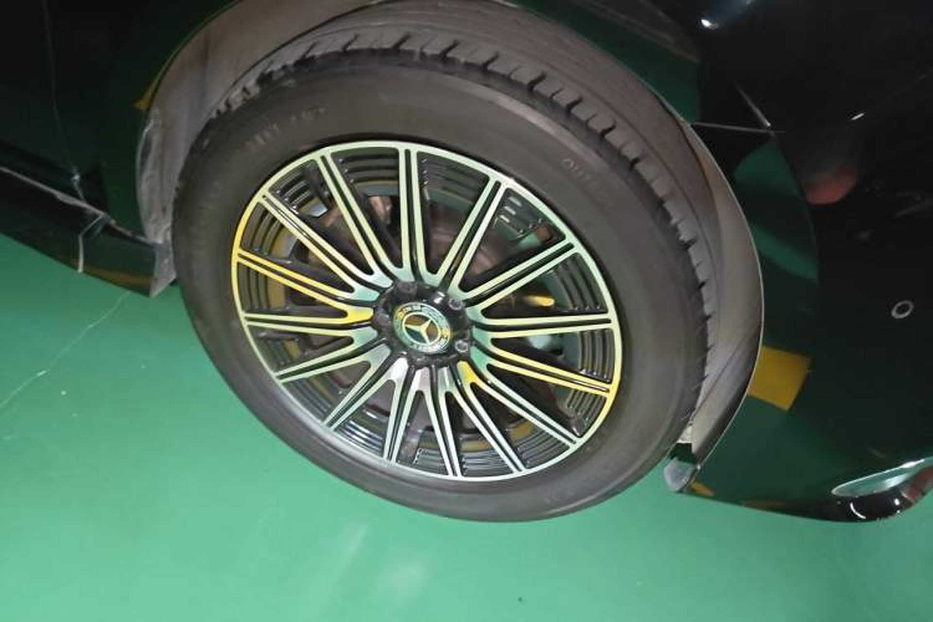Used Mercedes-Benz V-Class 2018 V 260 L Prestige Extended Version China VI Right Front Wheel Hub