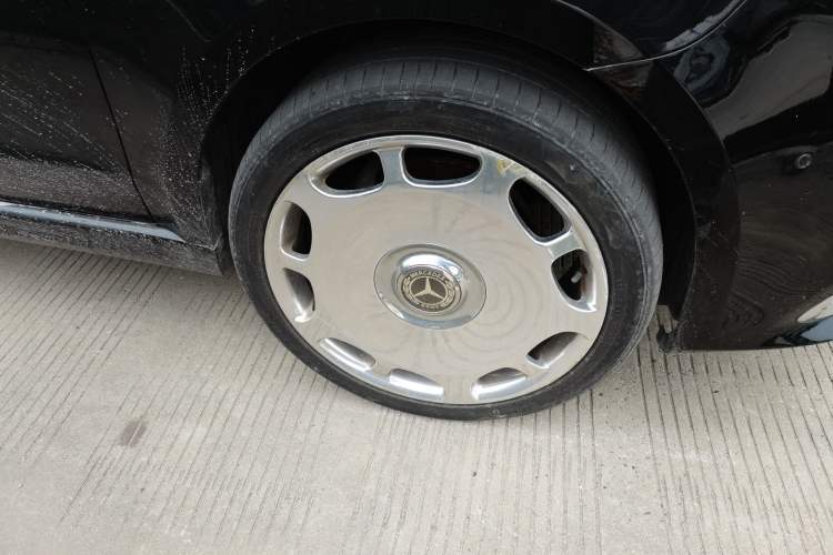 Used Mercedes-Benz V-Class 2018 V 260 Prestige Edition China VI Right Front Wheel Hub