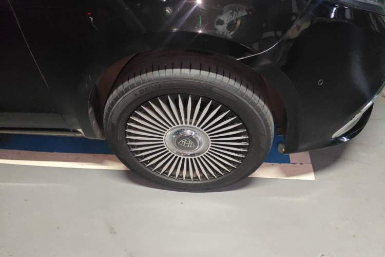 Used Mercedes-Benz V-Class 2018 V 260 Avantgarde Edition China V Right Front Wheel Hub