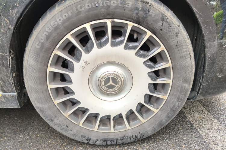 Used Mercedes-Benz V-Class 2018 V 260 L Prestige Extended Version China VI Right Front Wheel Hub