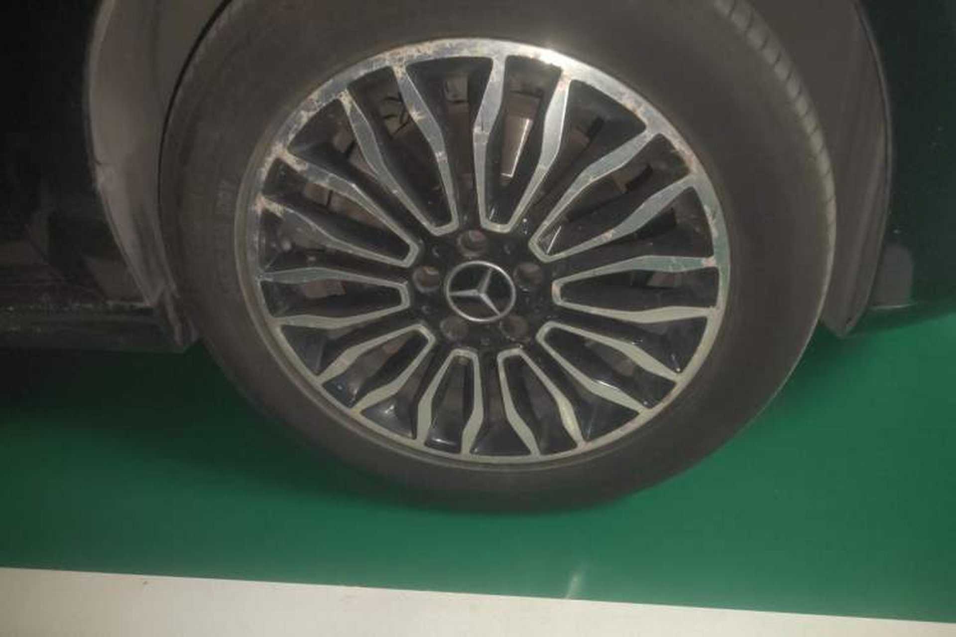 Used Mercedes-Benz V-Class 2018 V 260 Prestige Edition China V Right Front Wheel Hub