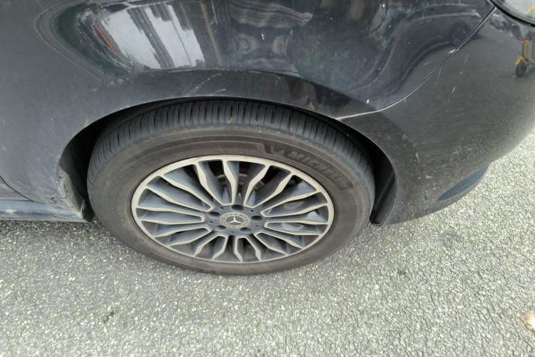 Used Mercedes-Benz V-Class 2018 V 260 Prestige Edition China VI Right Front Wheel Hub