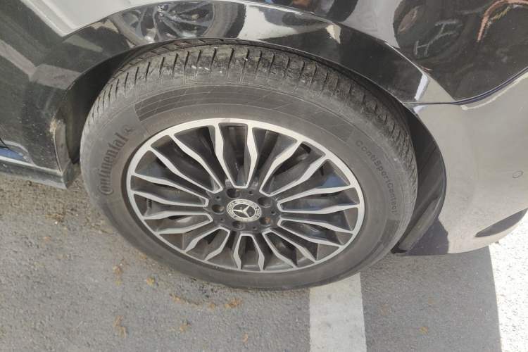 Used Mercedes-Benz V-Class 2018 V 260 L Prestige Extended Version China V Right Front Wheel Hub
