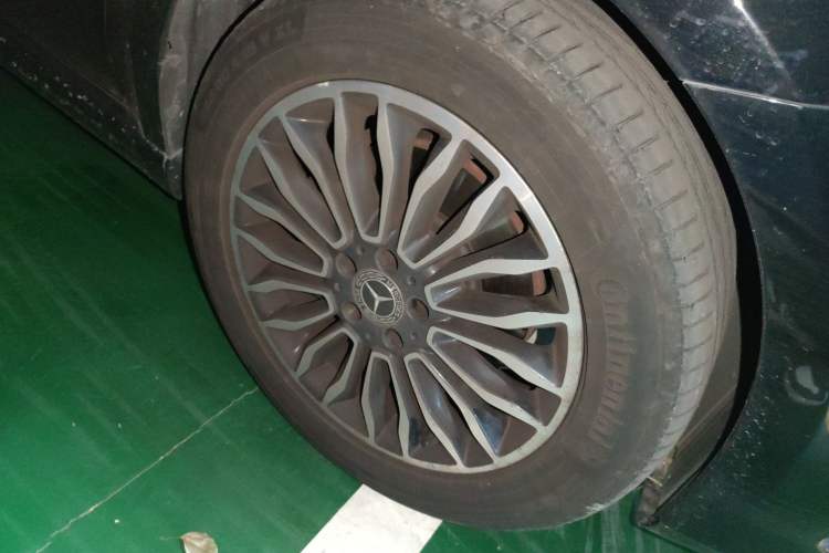 Used Mercedes-Benz V-Class 2018 V 260 L Prestige Extended Version China VI Right Front Wheel Hub
