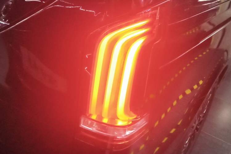 Used Mercedes-Benz V-Class 2018 V 260 Prestige Edition China VI Right Rear Taillight