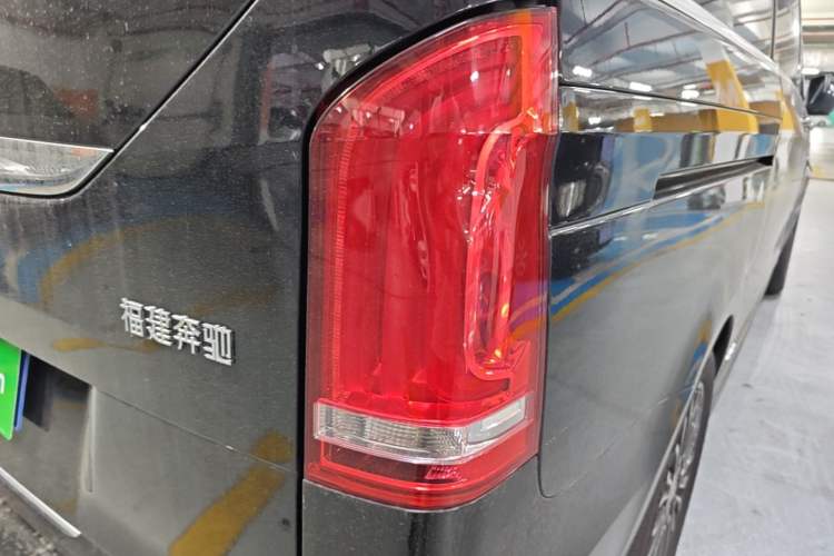 Used Mercedes-Benz V-Class 2018 V 260 Prestige Edition China VI Right Rear Taillight