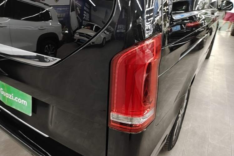 Used Mercedes-Benz V-Class 2018 V 260 Avantgarde Edition China V Right Rear Taillight
