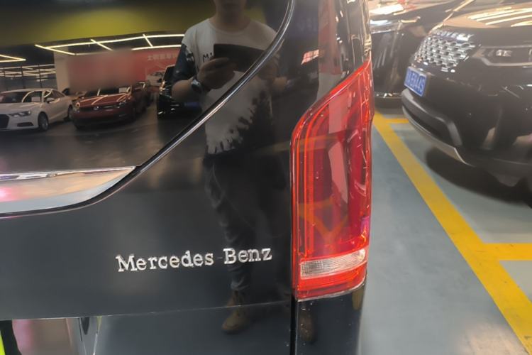Used Mercedes-Benz V-Class 2018 V 260 L Prestige Extended Version China VI Right Rear Taillight