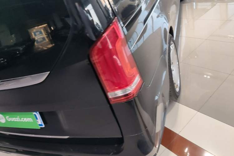 Used Mercedes-Benz V-Class 2018 V 260 Avantgarde Edition China VI Right Rear Taillight