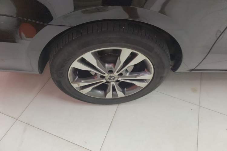 Used Mercedes-Benz V-Class 2018 V 260 Avantgarde Edition China V Right Rear Wheel Hub