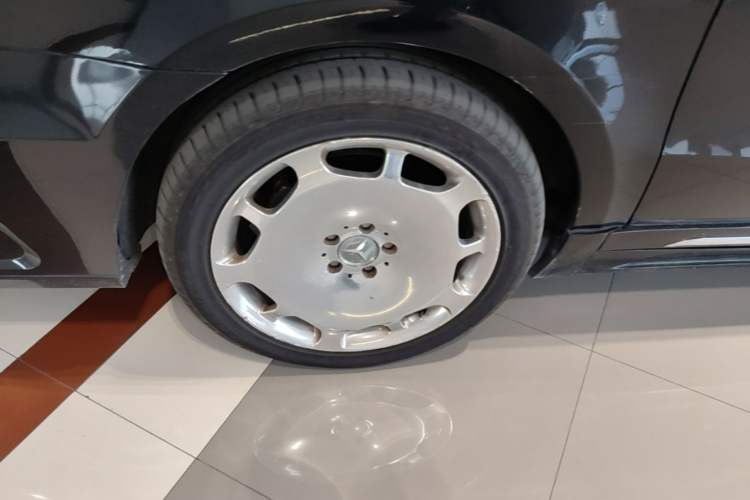 Used Mercedes-Benz V-Class 2018 V 260 Avantgarde Edition China VI Right Rear Wheel Hub