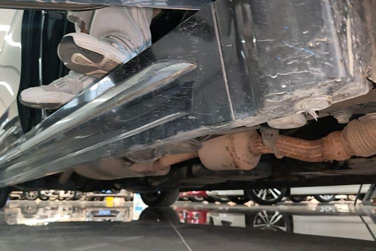 Used Mercedes-Benz V-Class 2018 V 260 Avantgarde Edition China VI Right Side Sill
