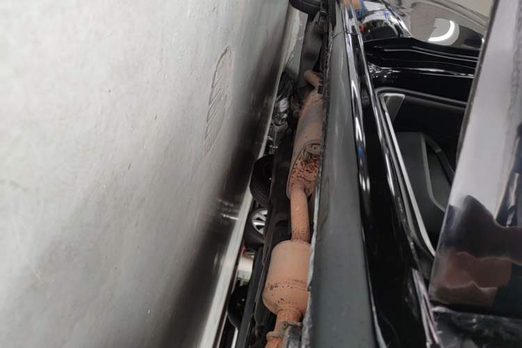 Used Mercedes-Benz V-Class 2018 V 260 Prestige Edition China VI Right Side Sill