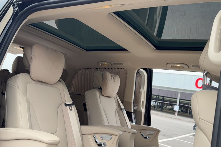 Used Mercedes-Benz V-Class 2018 V 260 Prestige Edition China VI Roof