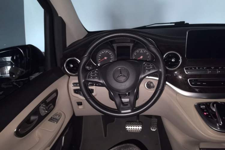 Used Mercedes-Benz V-Class 2018 V 260 Prestige Edition China V Steering Wheel