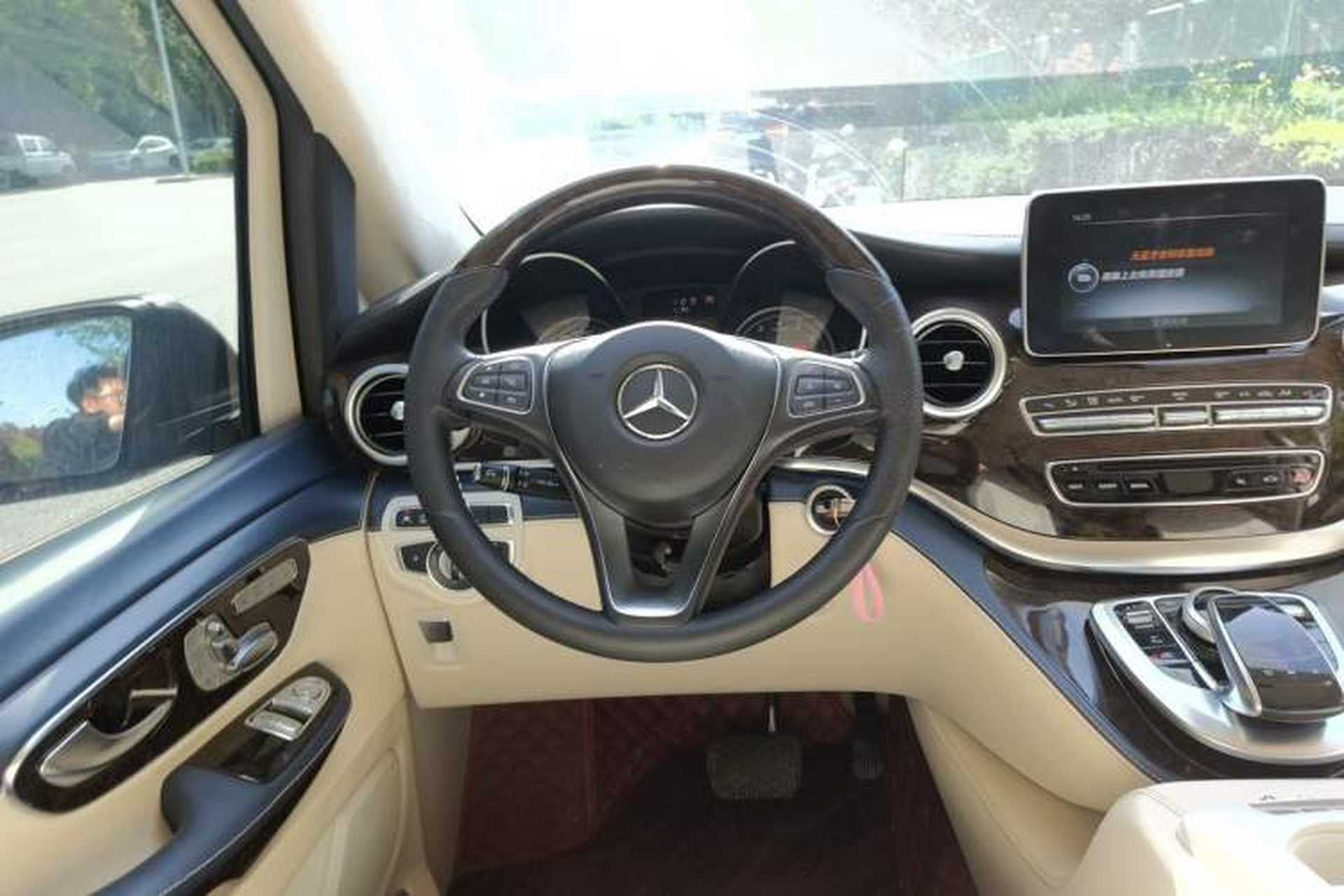 Used Mercedes-Benz V-Class 2018 V 260 L Prestige Extended Version China VI Steering Wheel