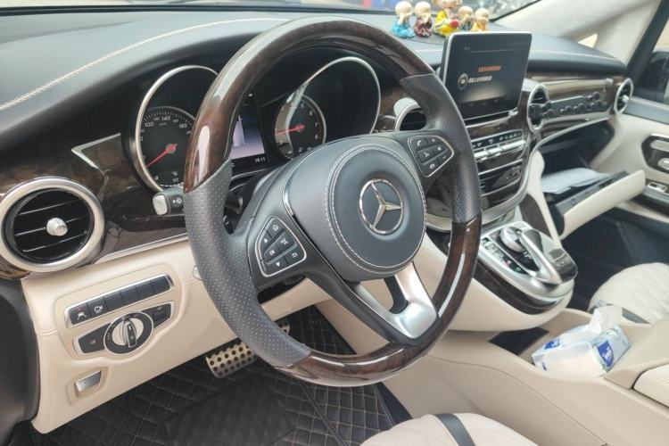 Used Mercedes-Benz V-Class 2018 V 260 L Prestige Extended Version China VI Steering Wheel