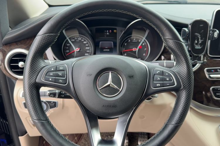 Used Mercedes-Benz V-Class 2018 V 260 Prestige Edition China VI Steering Wheel