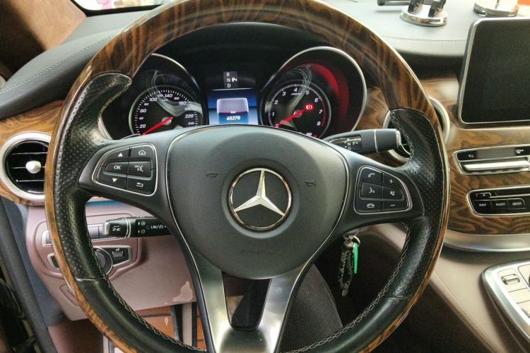 Used Mercedes-Benz V-Class  Steering Wheel