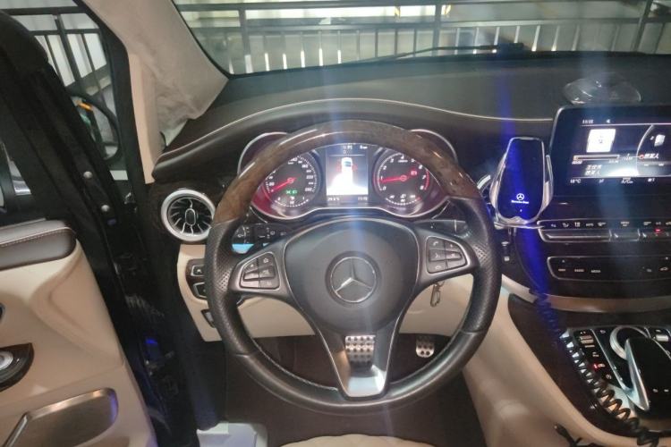 Used Mercedes-Benz V-Class 2018 V 260 L Prestige Extended Version China VI Steering Wheel