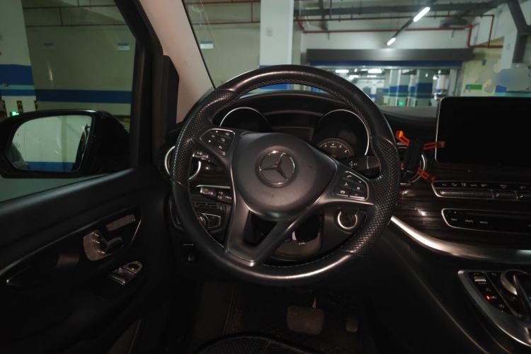 Used Mercedes-Benz V-Class 2018 V 260 Avantgarde Edition China V Steering Wheel