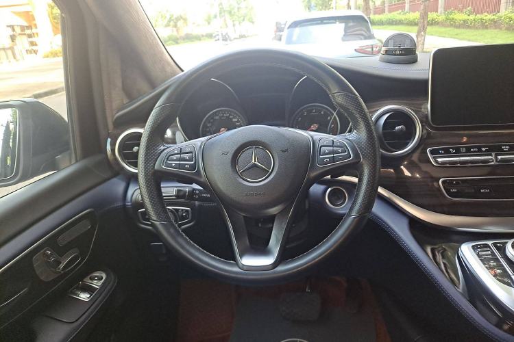 Used Mercedes-Benz V-Class 2018 V 260 Avantgarde Edition China V Steering Wheel