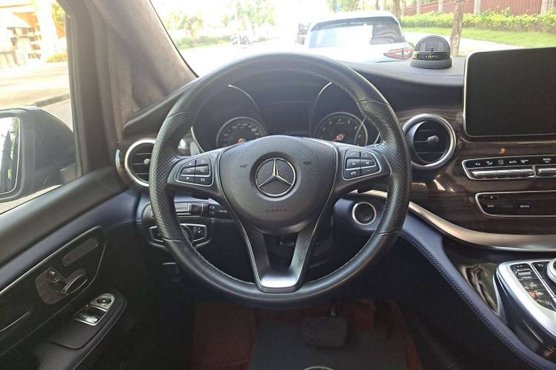Used Mercedes-Benz V-Class 2018 V 260 Avantgarde Edition China V Steering Wheel