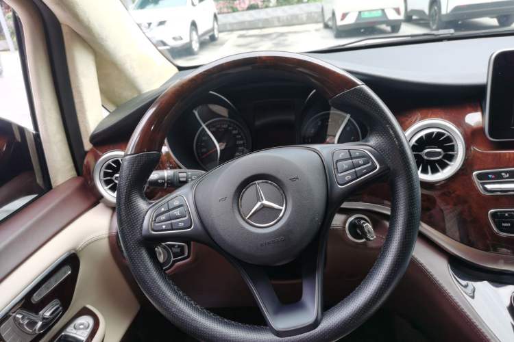 Used Mercedes-Benz V-Class  Steering Wheel