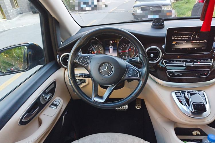 Used Mercedes-Benz V-Class 2018 V 260 L Prestige Extended Version China V Steering Wheel