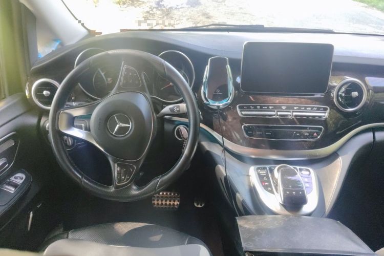 Used Mercedes-Benz V-Class 2018 V 260 L Prestige Extended Version China VI Steering Wheel
