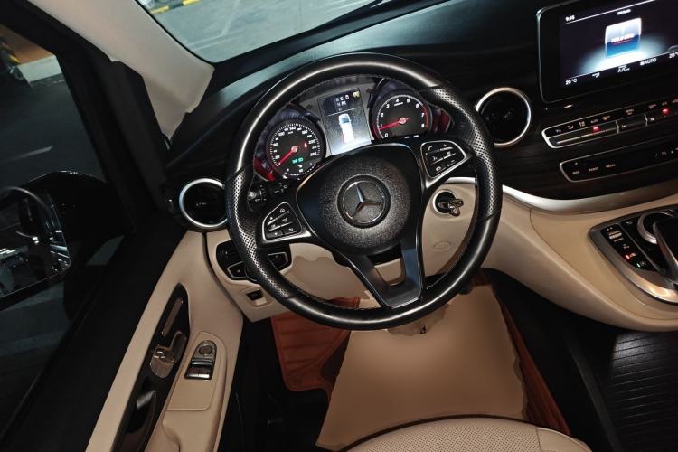 Used Mercedes-Benz V-Class 2018 V 260 Avantgarde Edition China V Steering Wheel