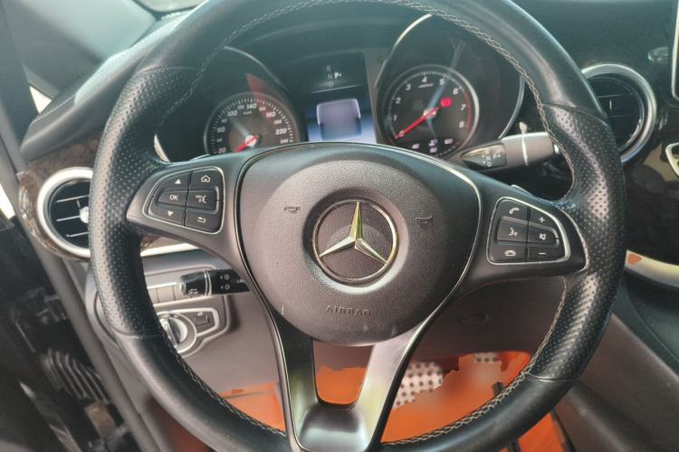 Used Mercedes-Benz V-Class 2018 V 260 Prestige Edition China VI Steering Wheel