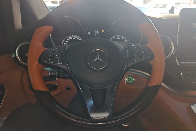 Used Mercedes-Benz V-Class 2018 V 260 L Prestige Extended Version China VI Steering Wheel