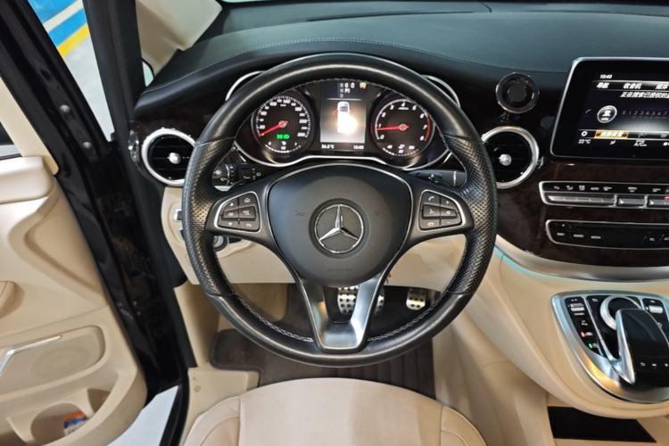 Used Mercedes-Benz V-Class 2018 V 260 Prestige Edition China VI Steering Wheel