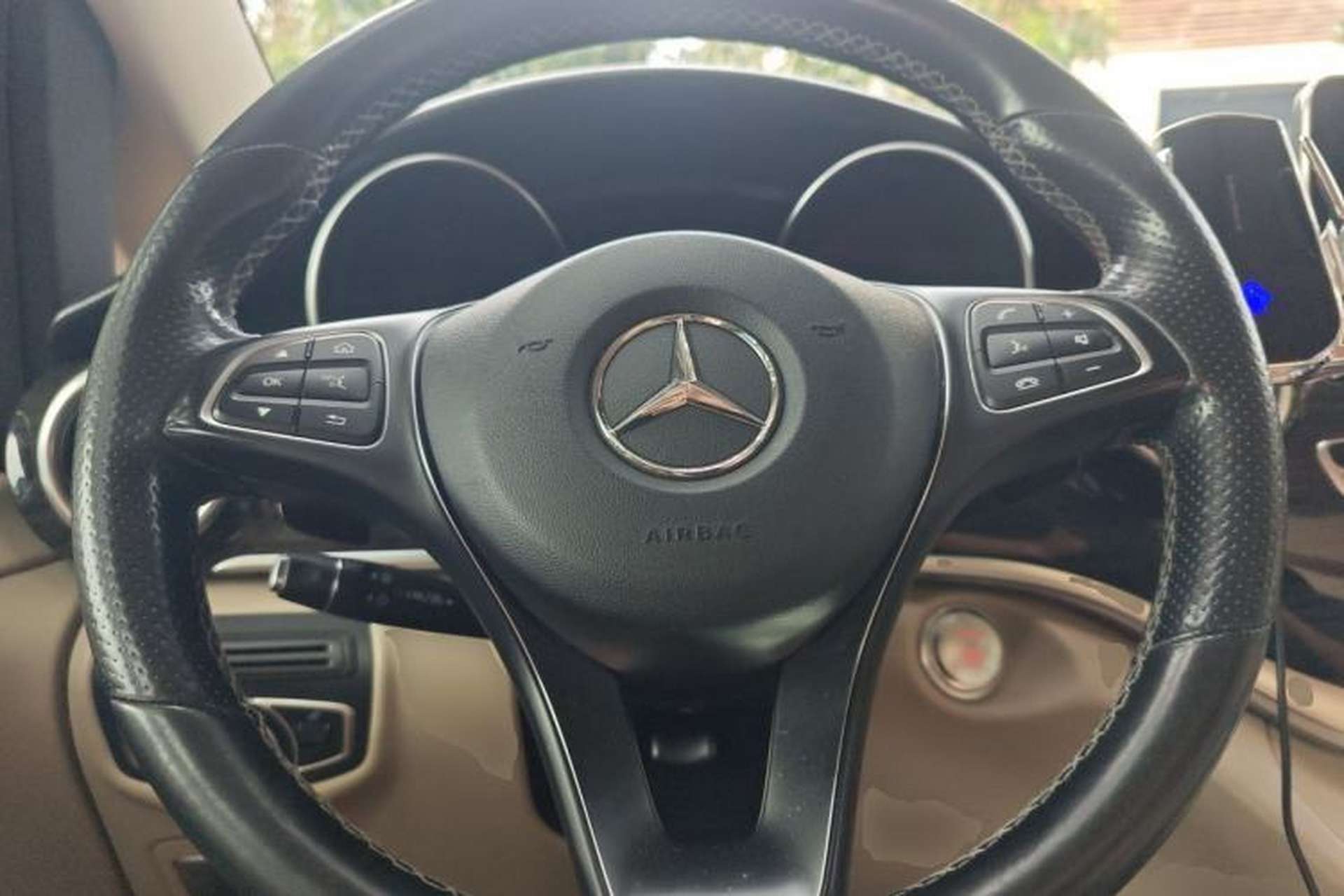 Used Mercedes-Benz V-Class 2018 V 260 Avantgarde Edition China VI Steering Wheel