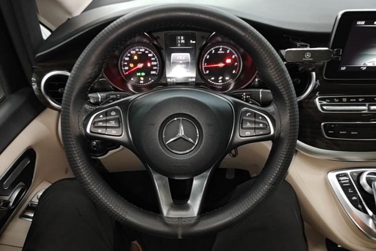 Used Mercedes-Benz V-Class 2018 V 260 Avantgarde Edition China V Steering Wheel
