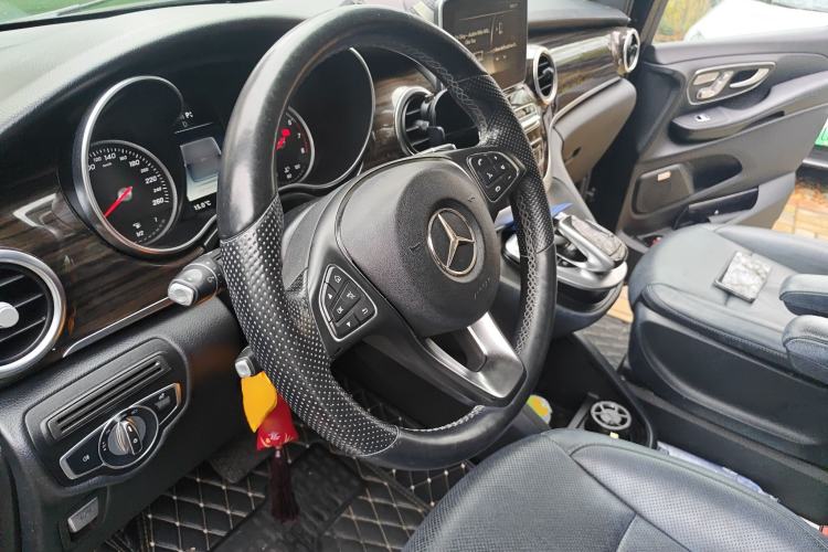 Used Mercedes-Benz V-Class 2018 V 260 Avantgarde Edition China V Steering Wheel