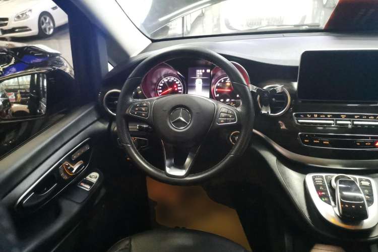 Used Mercedes-Benz V-Class 2018 V 260 Avantgarde Edition China V Steering Wheel