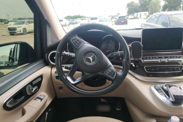 Used Mercedes-Benz V-Class 2018 V 260 L Prestige Extended Version China VI Steering Wheel