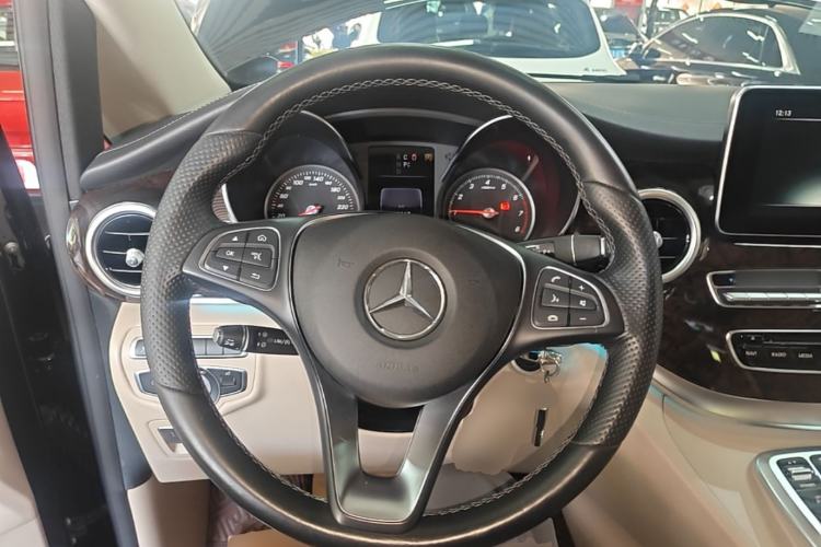 Used Mercedes-Benz V-Class 2018 V 260 L Prestige Extended Version China VI Steering Wheel