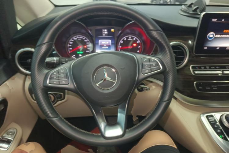 Used Mercedes-Benz V-Class 2018 V 260 Avantgarde Edition China V Steering Wheel