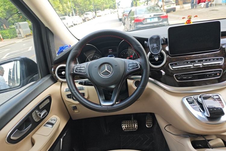 Used Mercedes-Benz V-Class 2018 V 260 Prestige Edition China VI Steering Wheel