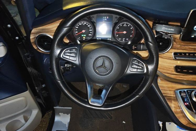 Used Mercedes-Benz V-Class  Steering Wheel