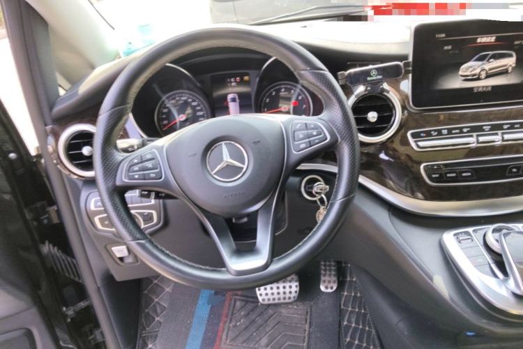 Used Mercedes-Benz V-Class 2018 V 260 L Prestige Extended Version China VI Steering Wheel