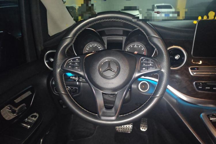 Used Mercedes-Benz V-Class 2018 V 260 Prestige Edition China VI Steering Wheel