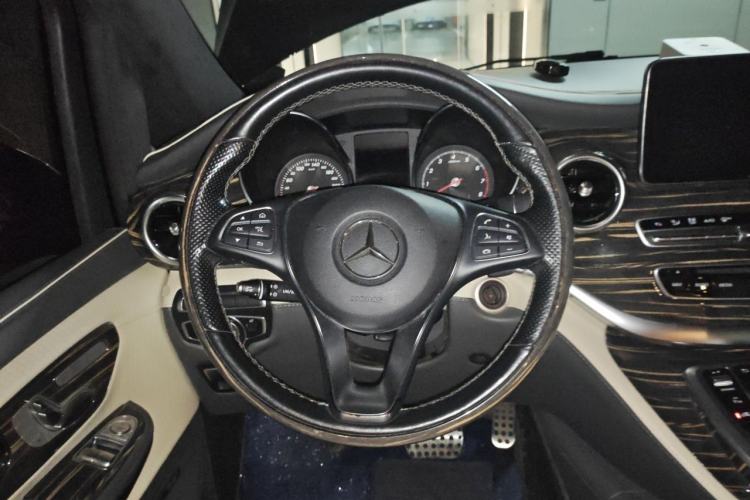 Used Mercedes-Benz V-Class 2018 V 260 L Prestige Extended Version China VI Steering Wheel
